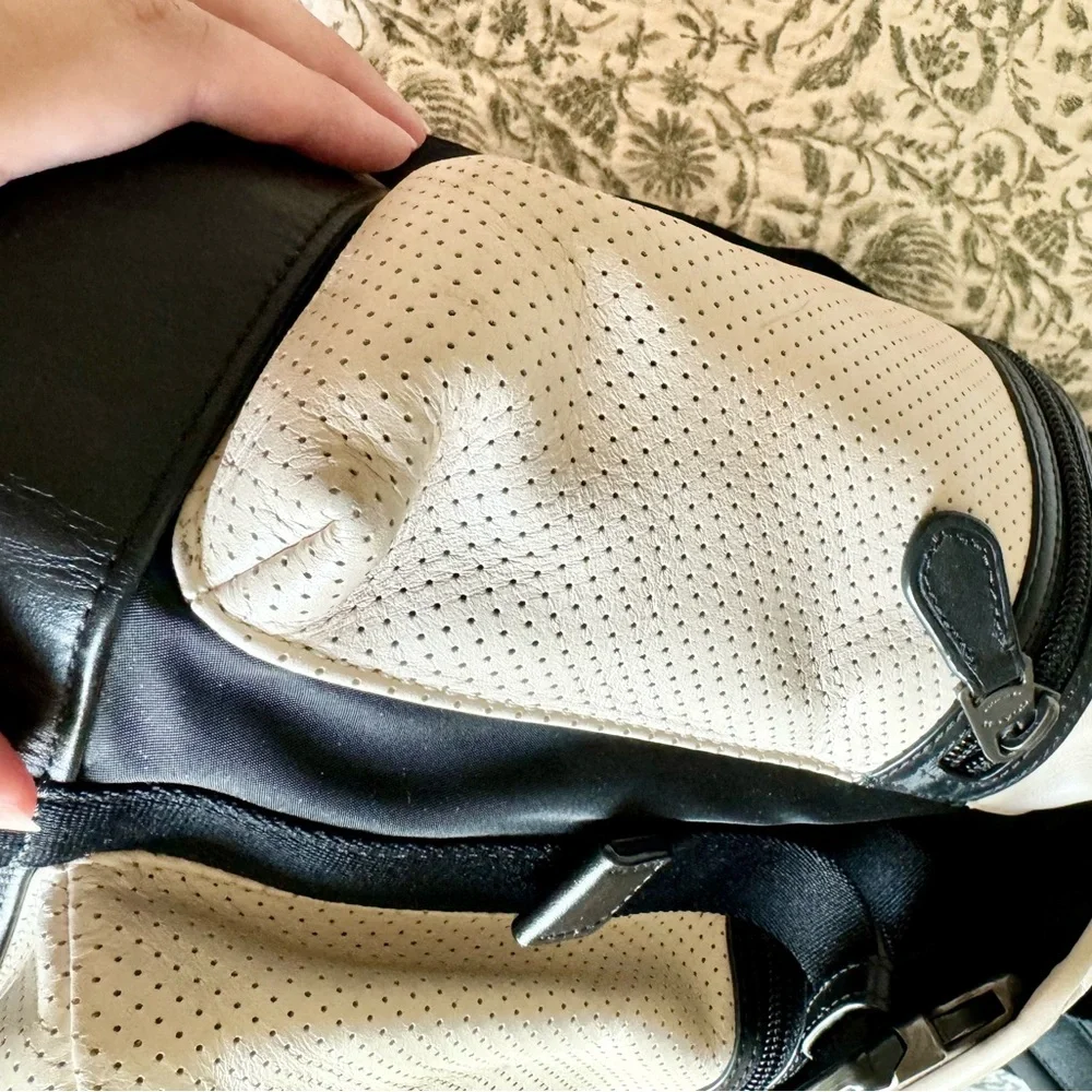 Coach Backpack Large Capacity - Picture 6 of 9